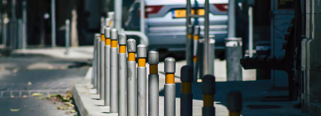 Safe and Convenient Retractable Barrier Column Systems for Properties in West Lealman, FL